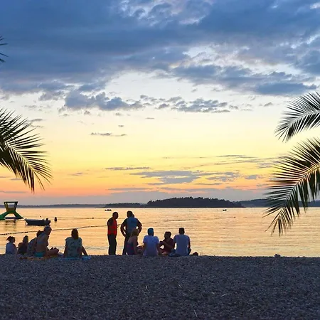 Fuer 4 Personen Ca 45 Qm In Stinjan, Istrien Istrische Riviera Štinjan